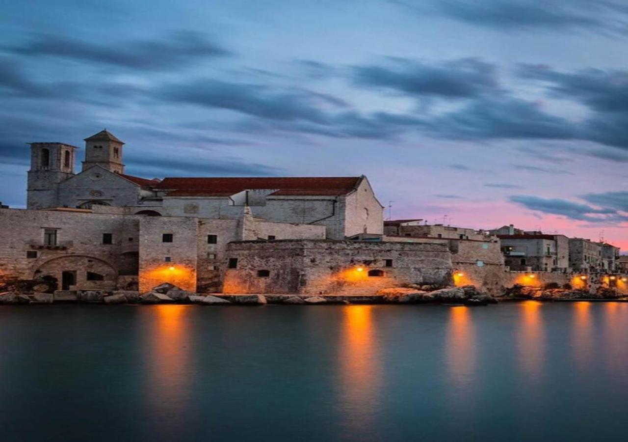 Suite Da Nonno Luigi 100 Metri Dal Mare Giovinazzo Exterior photo