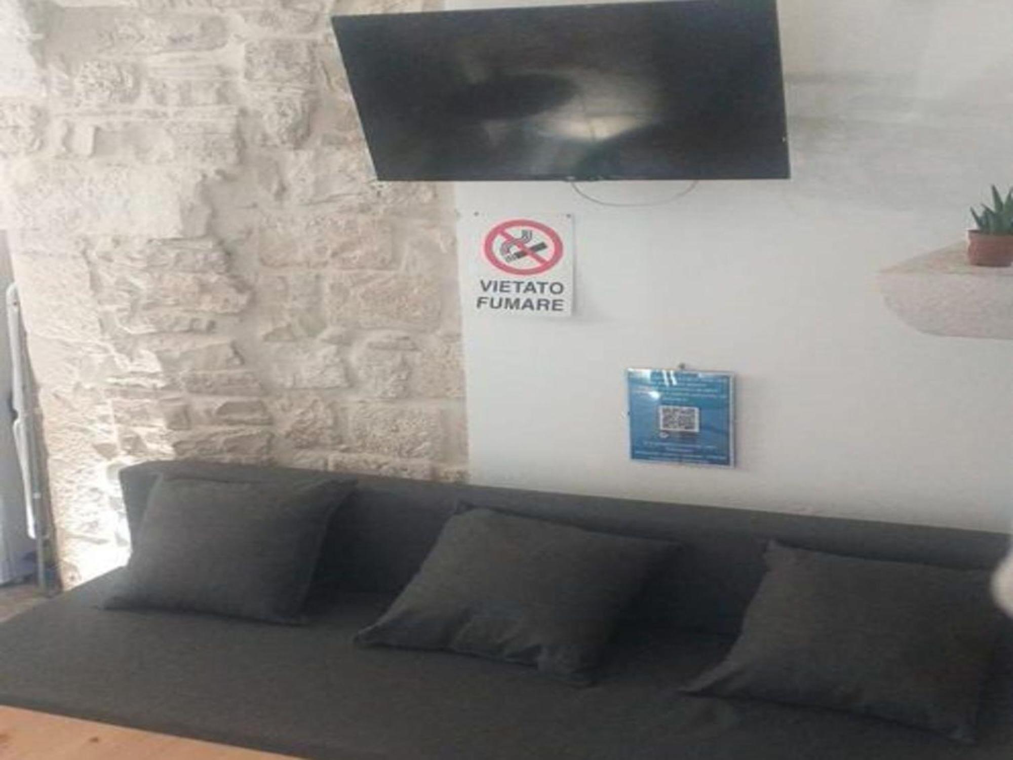Suite Da Nonno Luigi 100 Metri Dal Mare Giovinazzo Exterior photo